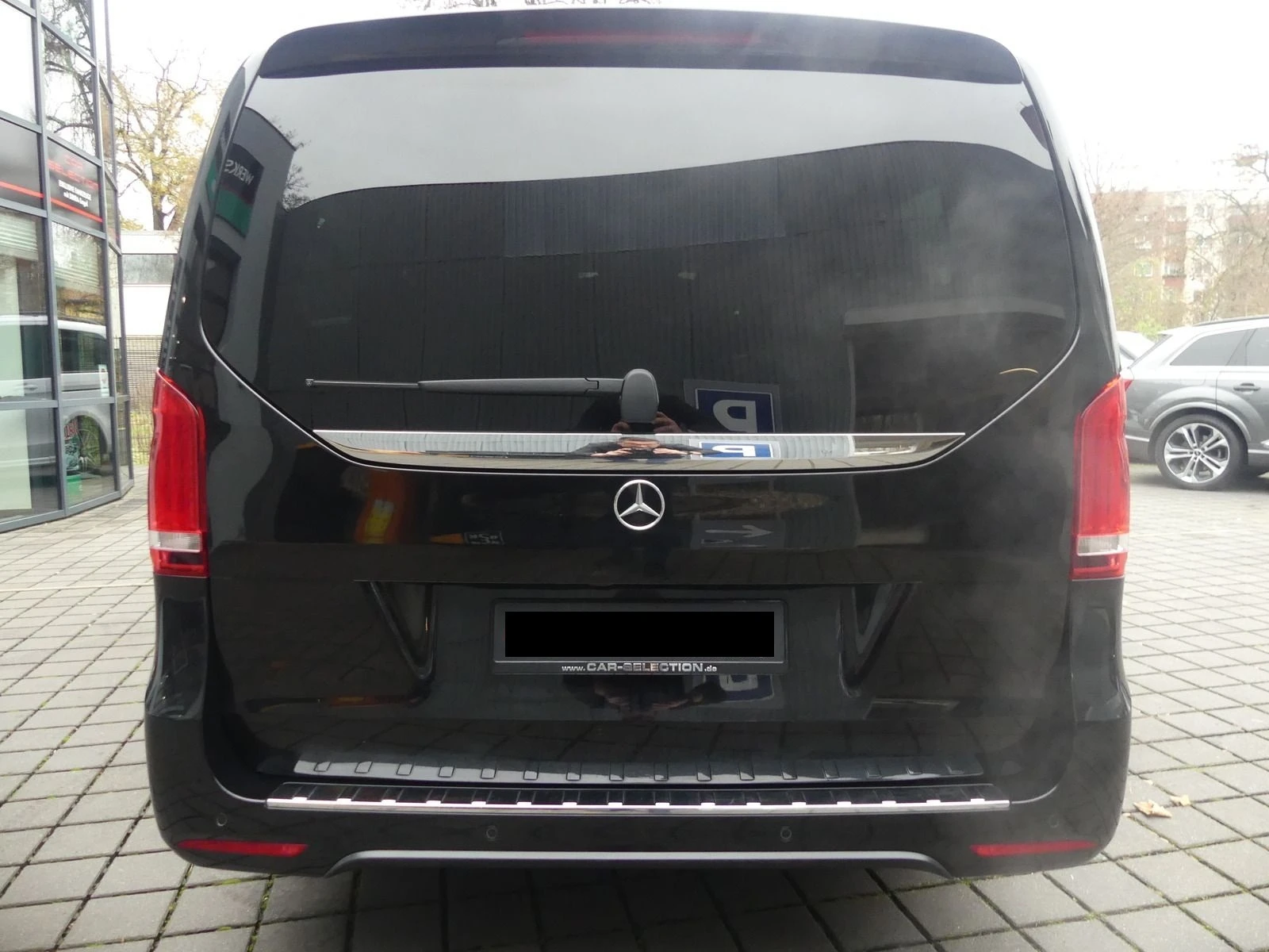 Mercedes-Benz V 300d 4Matic AMG L | Mobile.bg   12
