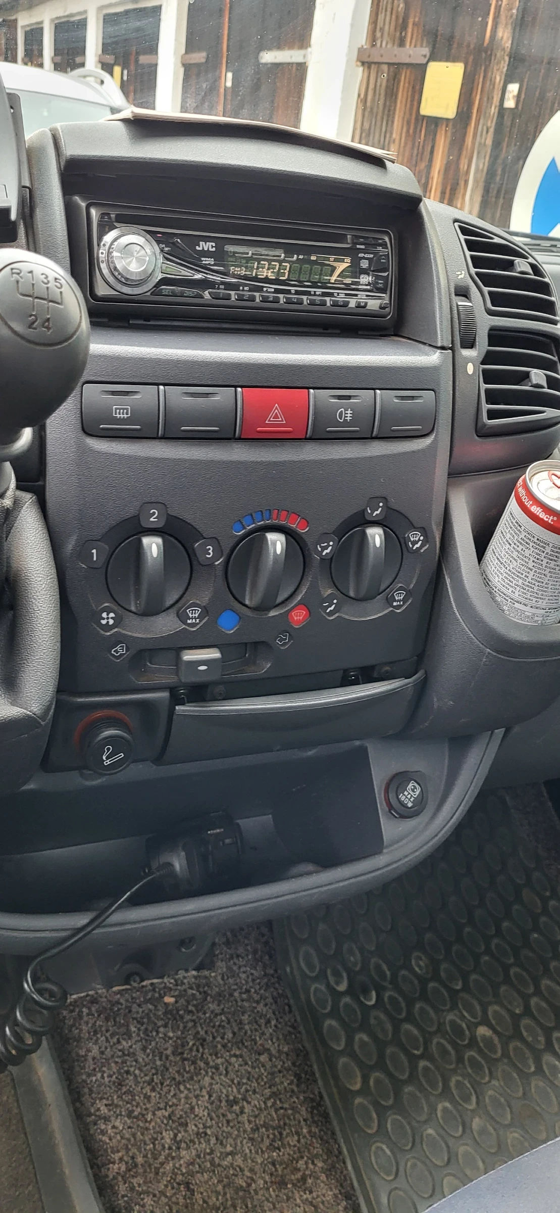 Peugeot Boxer KAMIONETKA - изображение 7