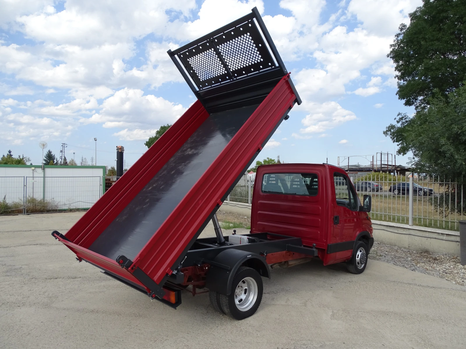 Iveco 35c11 ТРИСТРАНЕН САМОСВАЛ/ ВНОС ОТ ШВЕЙЦАРИЯ, снимка 6 - Бусове и автобуси - 55928557