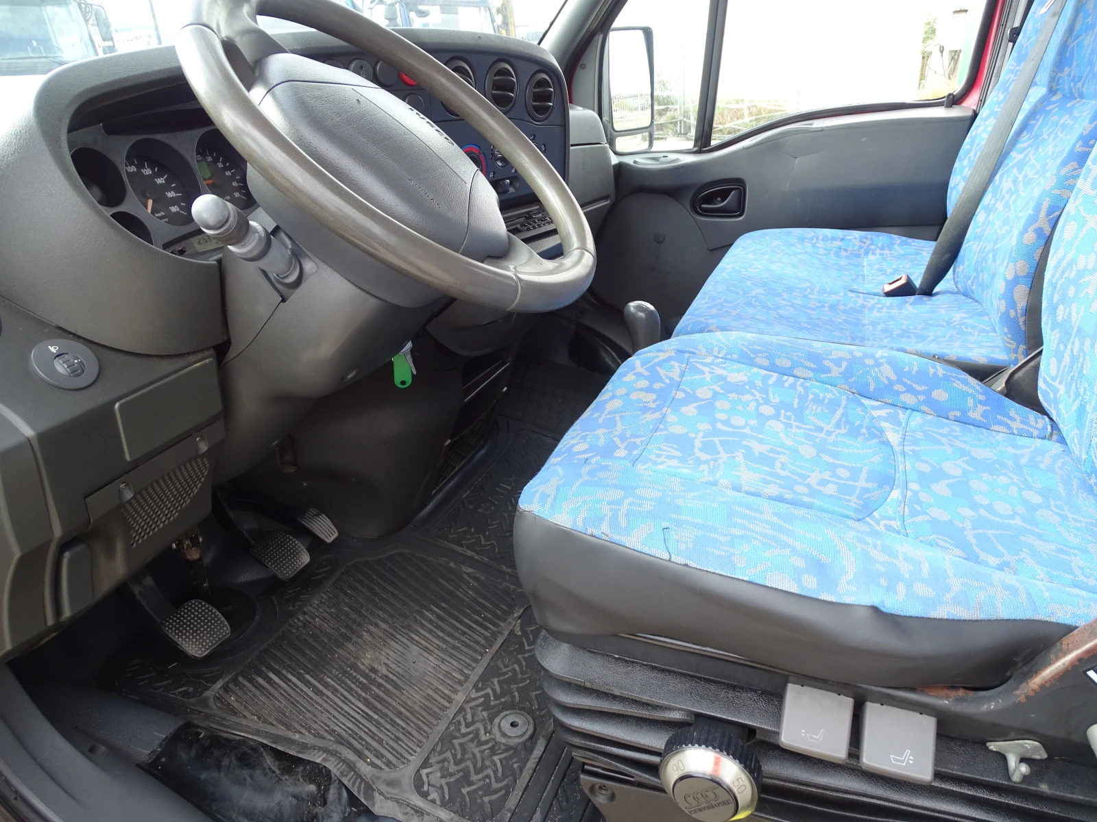 Iveco 35c11 ТРИСТРАНЕН САМОСВАЛ/ ВНОС ОТ ШВЕЙЦАРИЯ, снимка 15 - Бусове и автобуси - 55928557