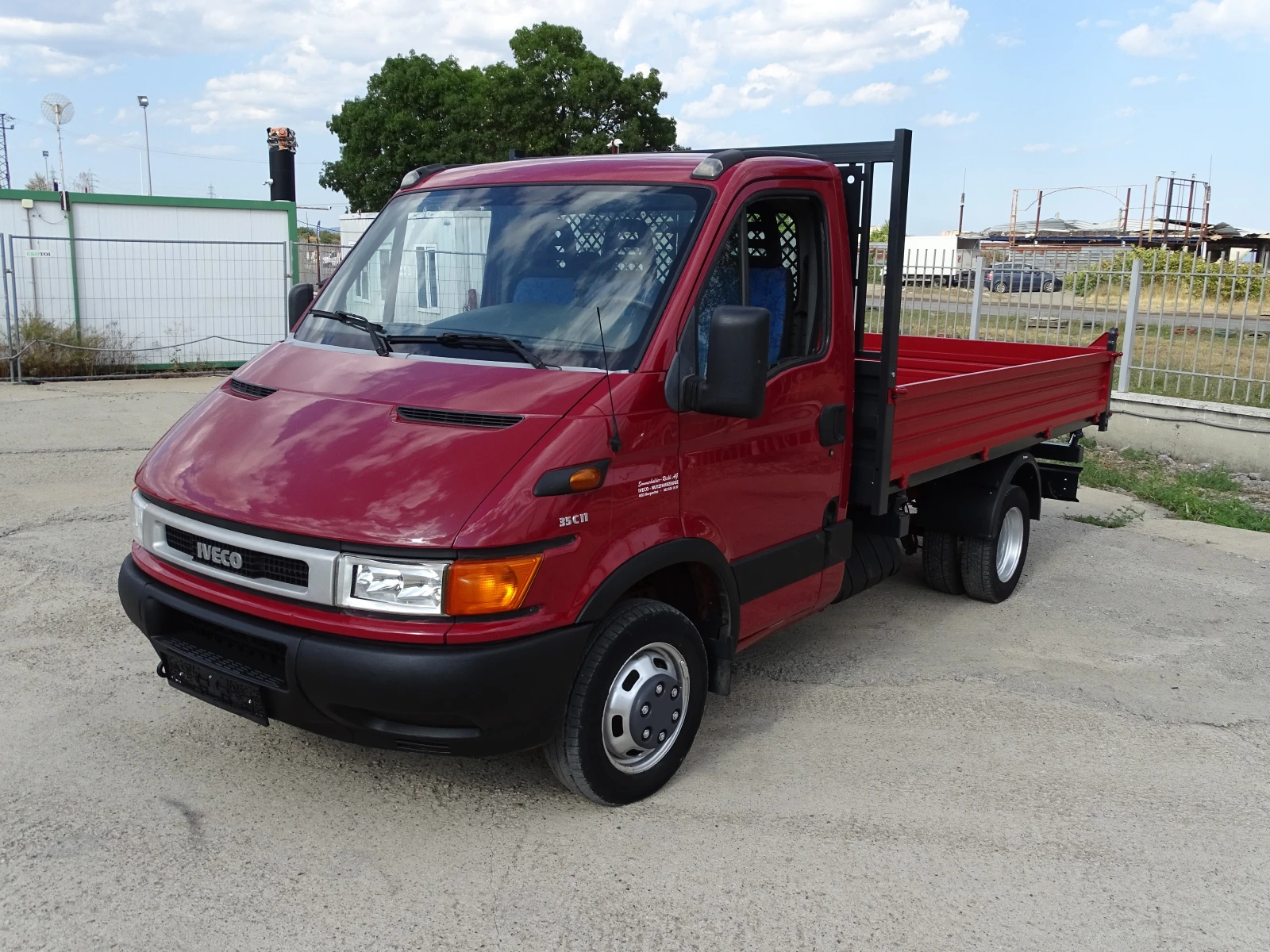 Iveco 35c11 ТРИСТРАНЕН САМОСВАЛ/ ВНОС ОТ ШВЕЙЦАРИЯ, снимка 8 - Бусове и автобуси - 55928557