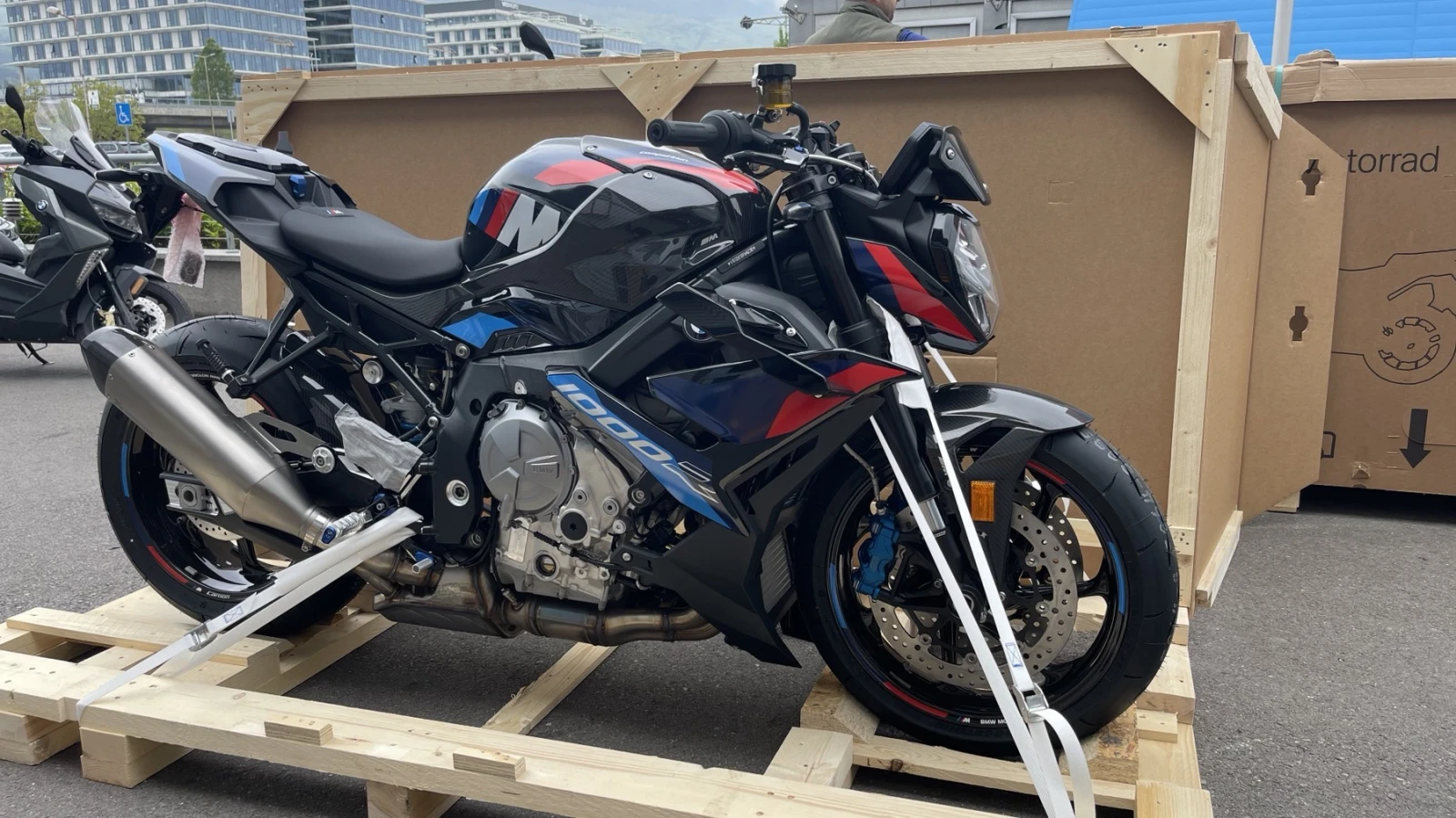 BMW M 1000 R Carbon Competition, снимка 3 - Мотоциклети и мототехника - 54359752