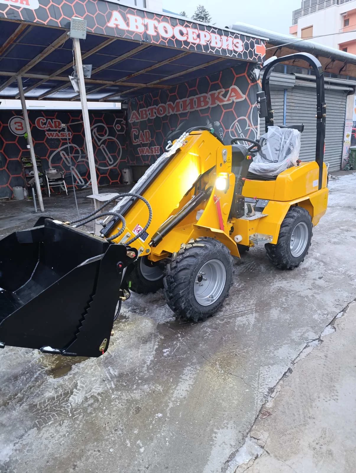 Телескопични товарачи Kubota Telescopic Loader H180T | Mobile.bg — изображение 1