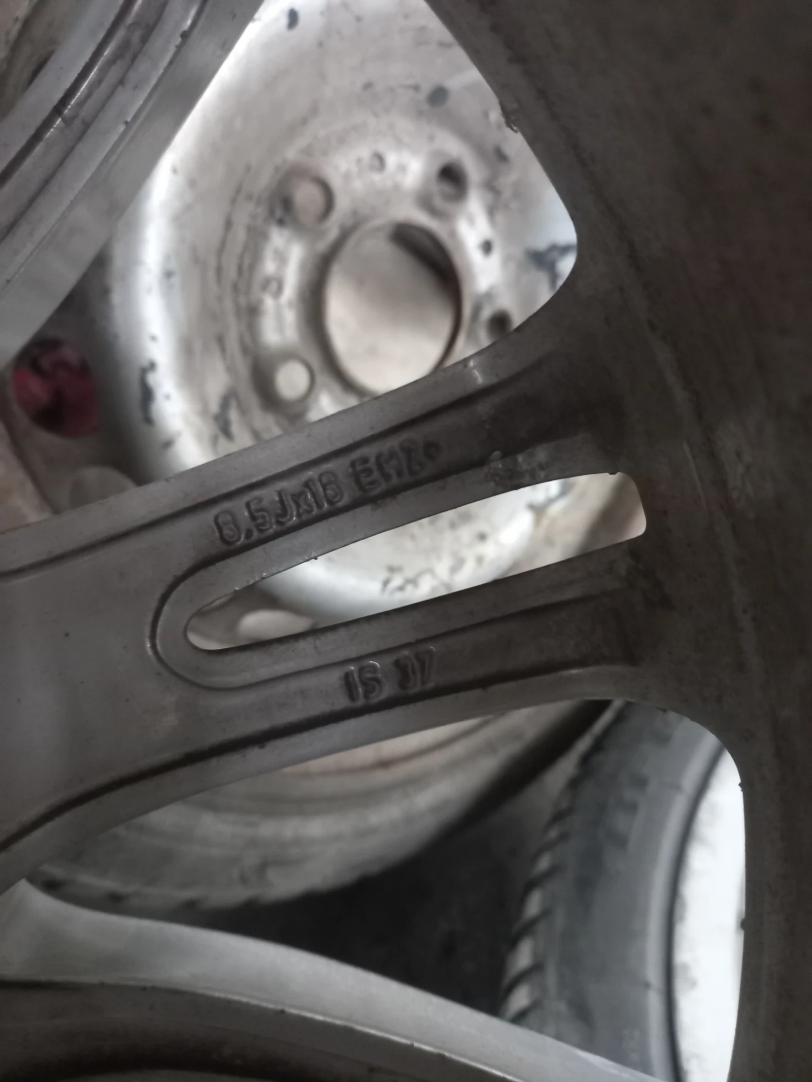 Гуми с джанти BF Goodrich 245/40R18, снимка 16 - Гуми и джанти - 53701206