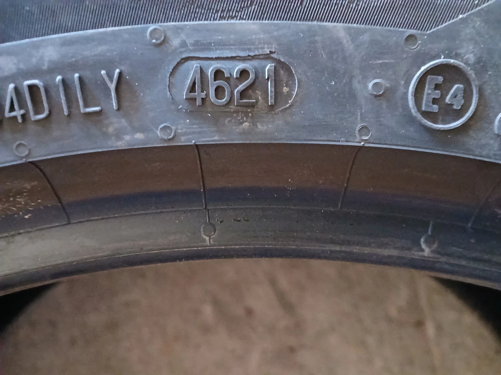 Гуми Летни 275/45R20, снимка 8 - Гуми и джанти - 53770076