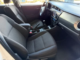 Toyota Auris 2.0D-4D, снимка 9