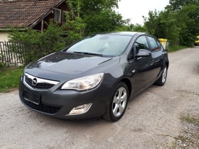 Opel Astra 1.4 i, снимка 1 - Автомобили и джипове - 45567105