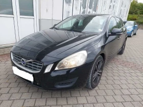 Volvo V60 D4 Momentum, снимка 1