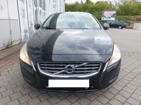 Volvo V60 D4 Momentum, снимка 3