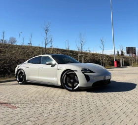 Porsche Taycan 4S, снимка 3