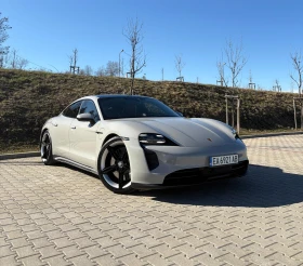 Porsche Taycan 4S 1