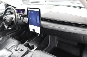 Ford Mustang Mach-E 4* PREMIUM* DISTRONIC* BLIND SPOT* CARPLAY* 360CAM | Mobile.bg    9