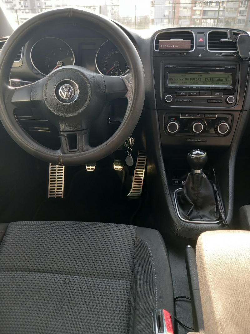 VW Golf 1.6i LPG R Line, снимка 14 - Автомобили и джипове - 46392363