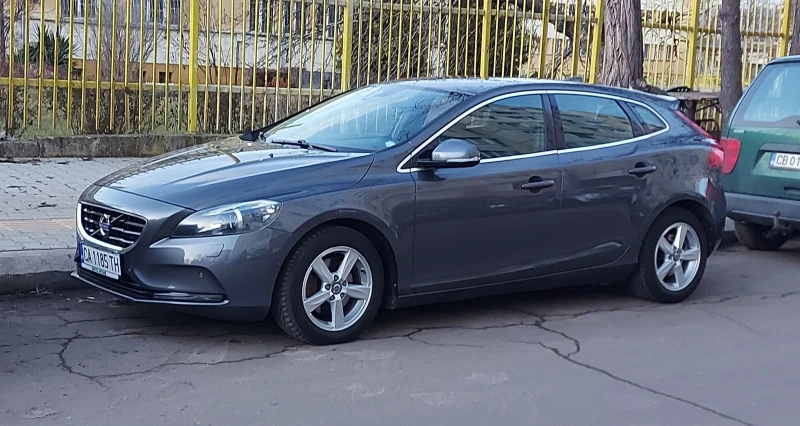 Volvo V40 T4.180к.с., снимка 14 - Автомобили и джипове - 46849093