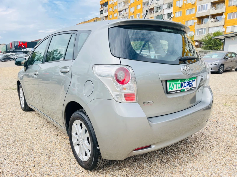 Toyota Verso 2.0 D4-D 7-места, снимка 7 - Автомобили и джипове - 47193309