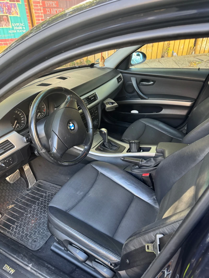 BMW 320 320i, снимка 3 - Автомобили и джипове - 47418395