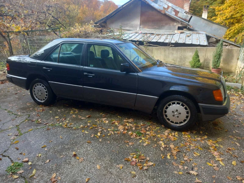 Mercedes-Benz E 220 124, снимка 5 - Автомобили и джипове - 48298754