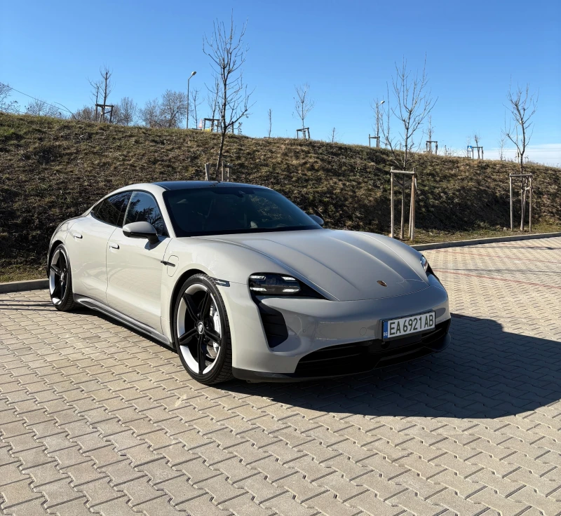 Porsche Taycan 4S, снимка 4 - Автомобили и джипове - 49416103