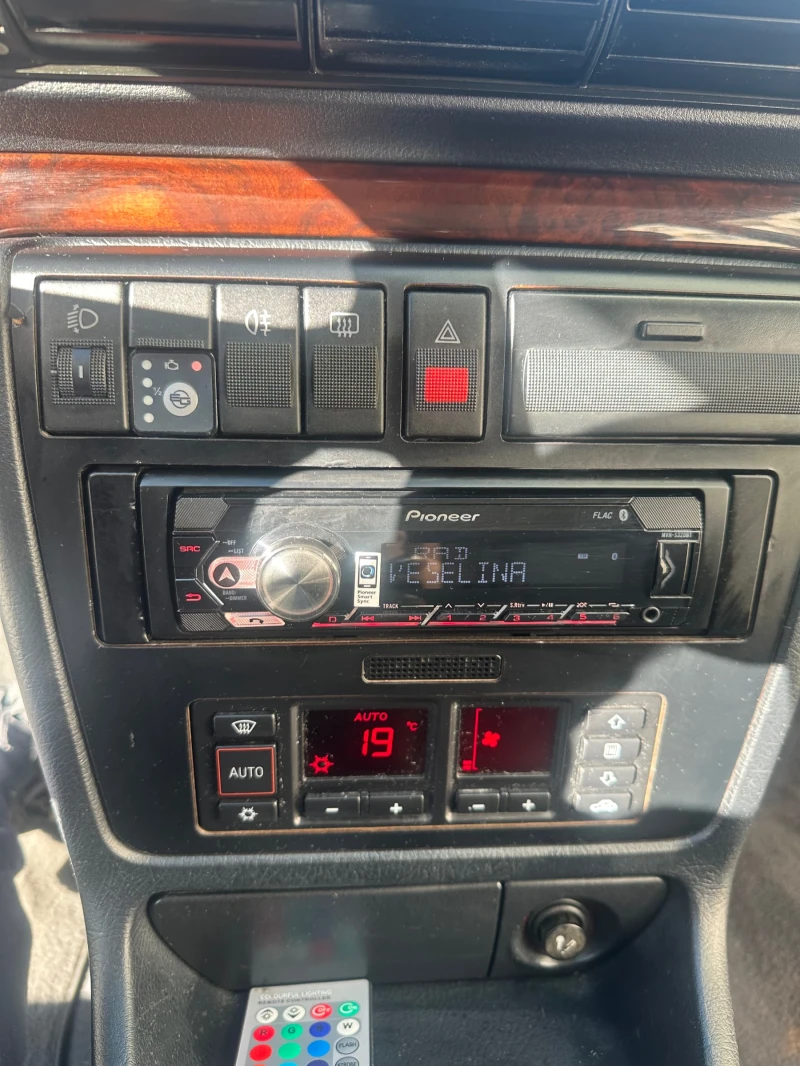 Audi A4 1.8 ADR, снимка 8 - Автомобили и джипове - 52045690