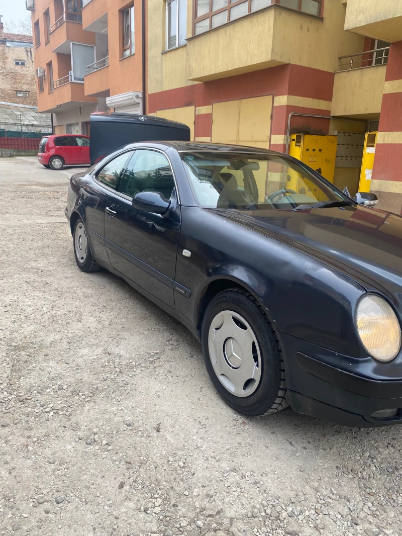 Mercedes-Benz CLK, снимка 3 - Автомобили и джипове - 49611062