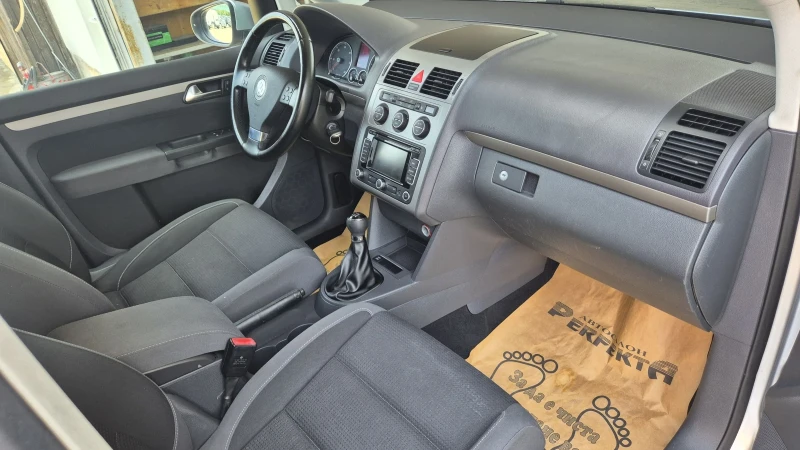 VW Touran 1.9TDI 105к.с, снимка 14 - Автомобили и джипове - 51061560
