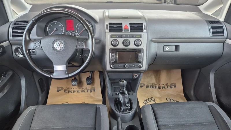 VW Touran 1.9TDI 105к.с, снимка 11 - Автомобили и джипове - 51061560