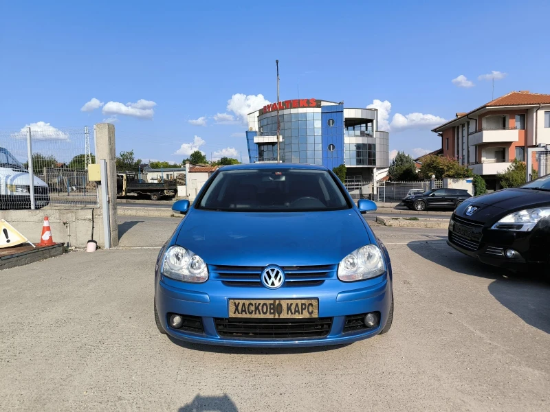 VW Golf 2.0TD, снимка 2 - Автомобили и джипове - 51296659