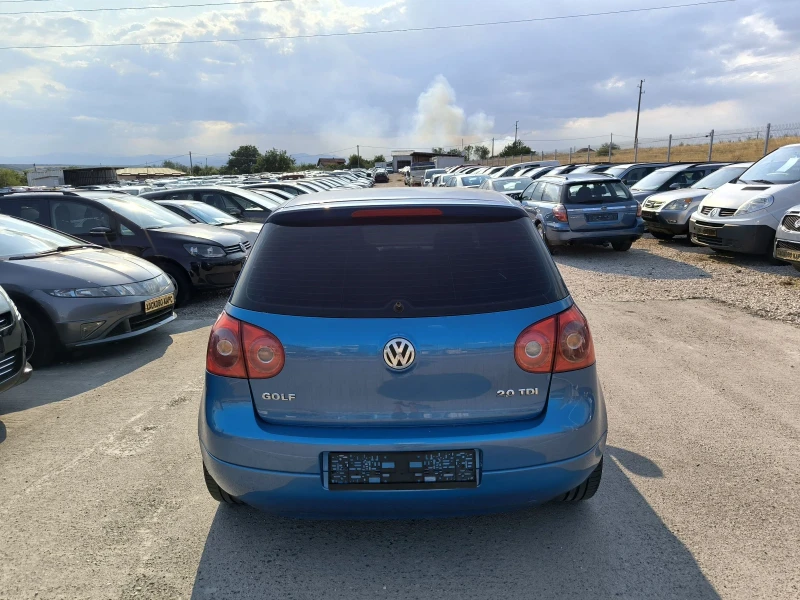 VW Golf 2.0TD, снимка 5 - Автомобили и джипове - 51296659