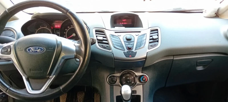 Ford Fiesta, снимка 5 - Автомобили и джипове - 52818075