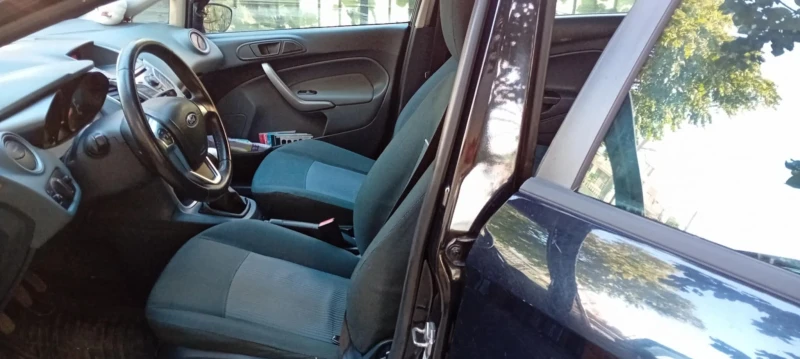 Ford Fiesta, снимка 8 - Автомобили и джипове - 52818075