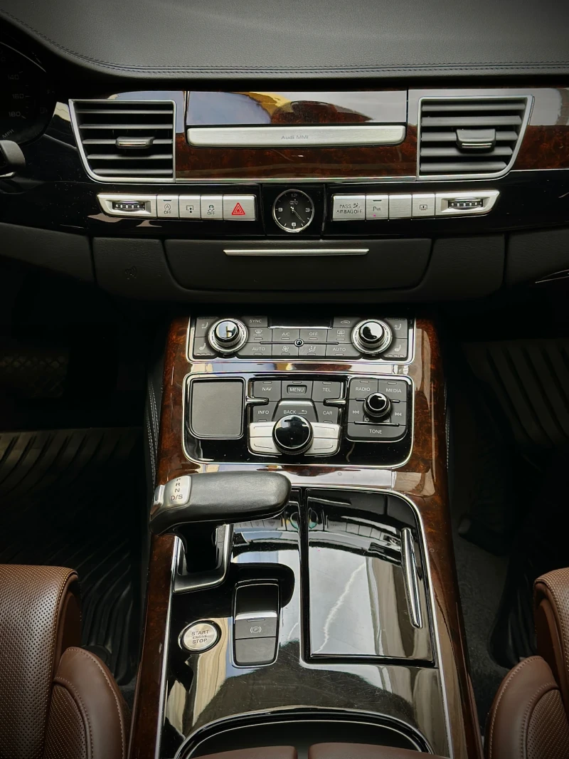Audi A8 L 4.0T  - ТОП състояние - 123000км, снимка 10 - Автомобили и джипове - 52281966