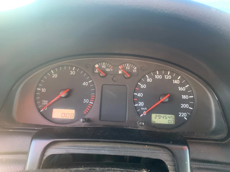 VW Passat B5, снимка 10 - Автомобили и джипове - 52776116