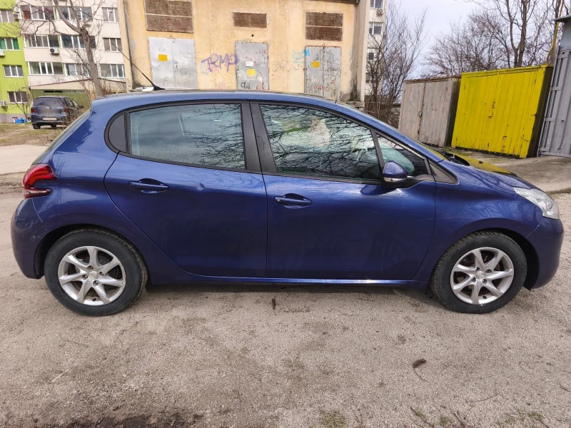 Peugeot 208 1.2 , снимка 7 - Автомобили и джипове - 53489210