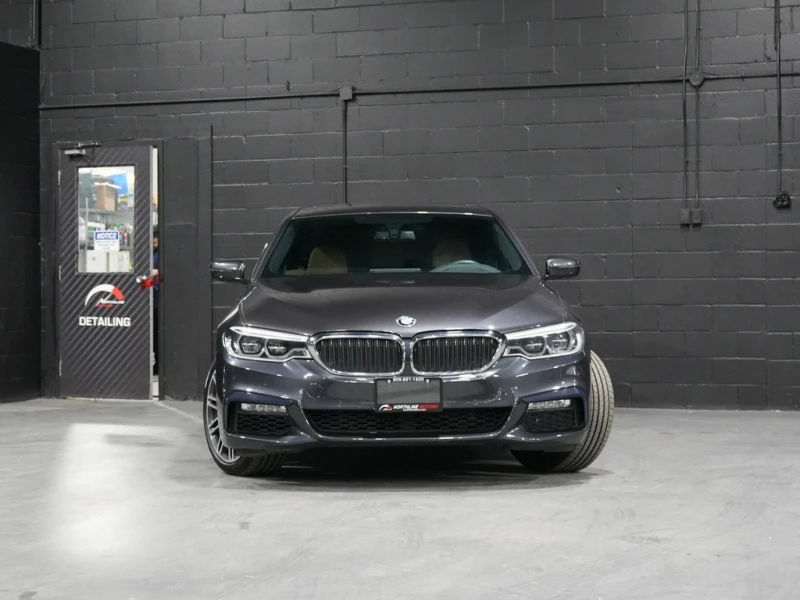 BMW 530E M SPORT * * HEAD UP * * СЕРВИЗНА КНИЖКА * * , снимка 3 - Автомобили и джипове - 53599595