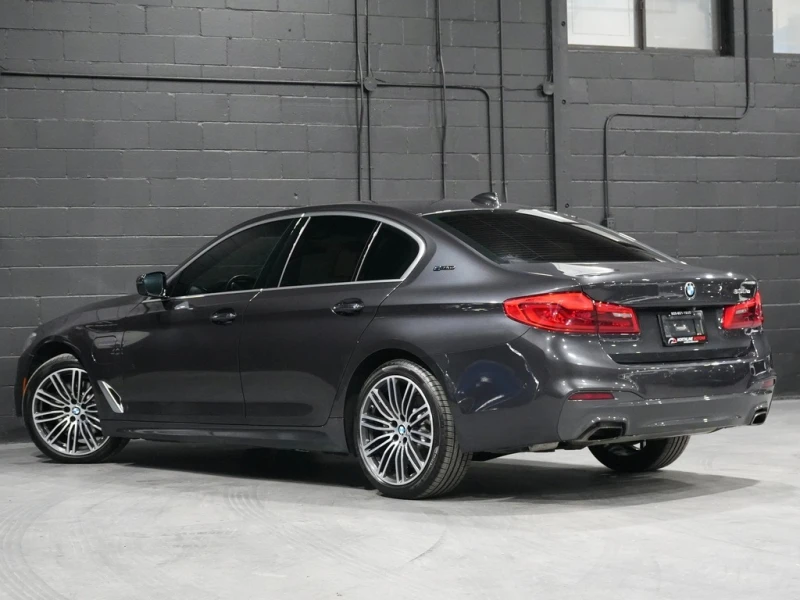 BMW 530E M SPORT * * HEAD UP * * СЕРВИЗНА КНИЖКА * * , снимка 5 - Автомобили и джипове - 53599595