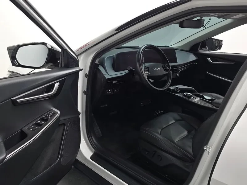 Kia EV6 Long Range Air - САМО 30% АВАНС, снимка 10 - Автомобили и джипове - 56288102