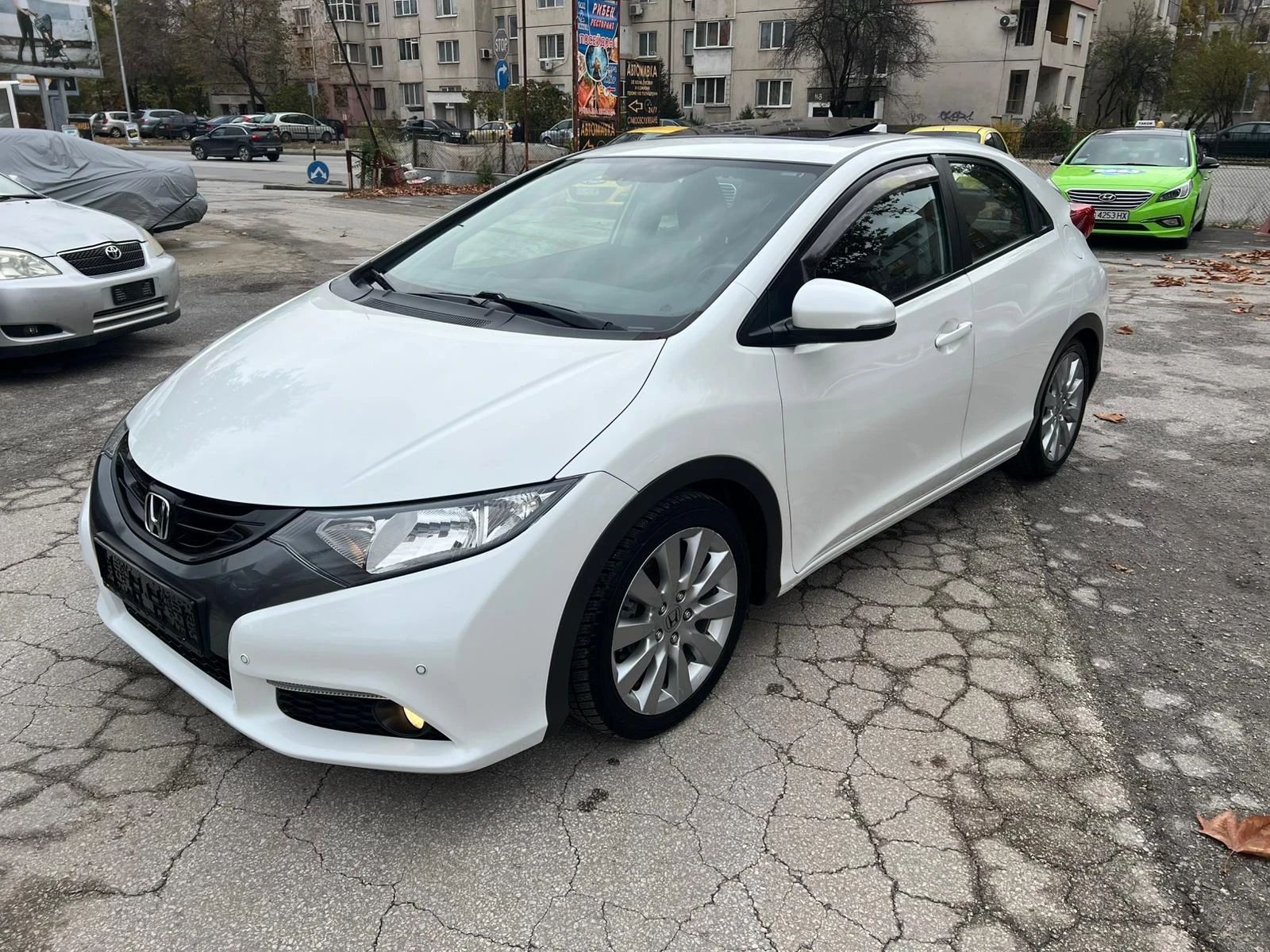 Honda Civic 1.8 I-VTEC!LPG.Avtomat!Сервизна книжка!!! - изображение 2