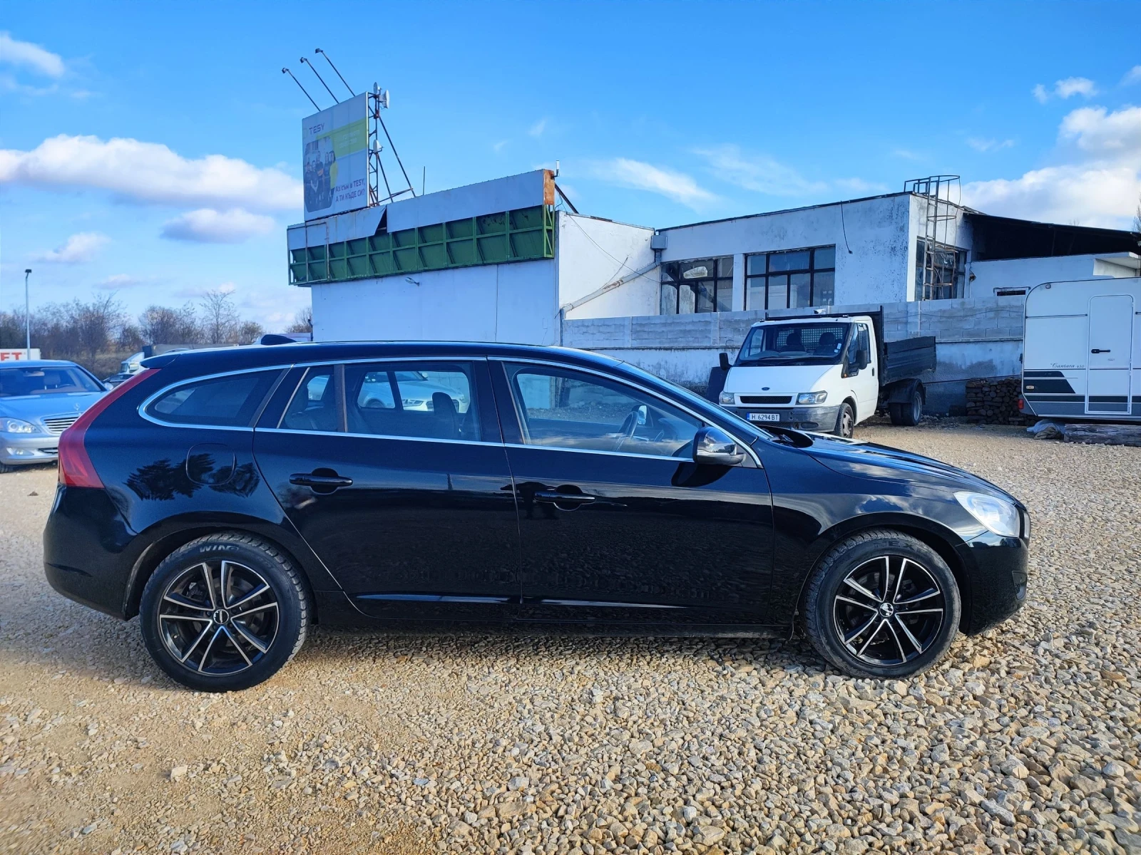 Volvo V60 D4 Momentum - изображение 3