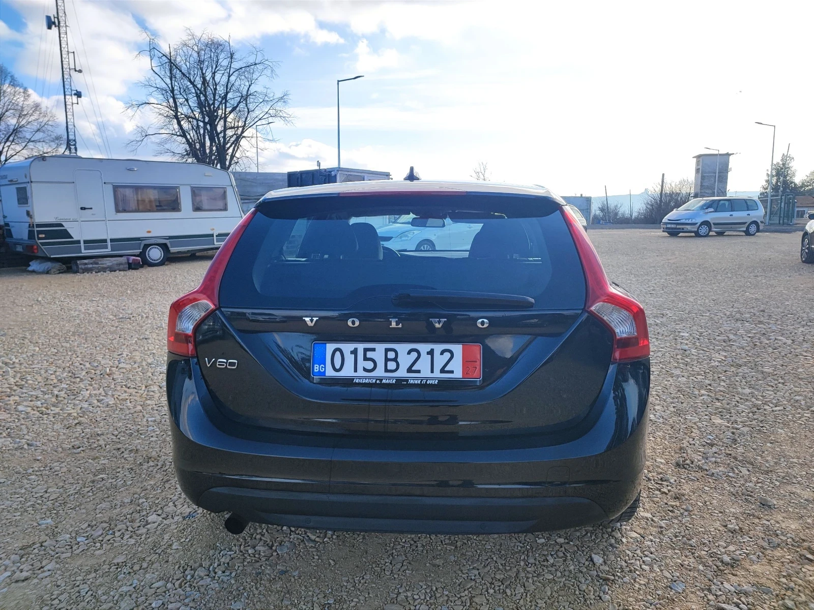 Volvo V60 D4 Momentum - изображение 6