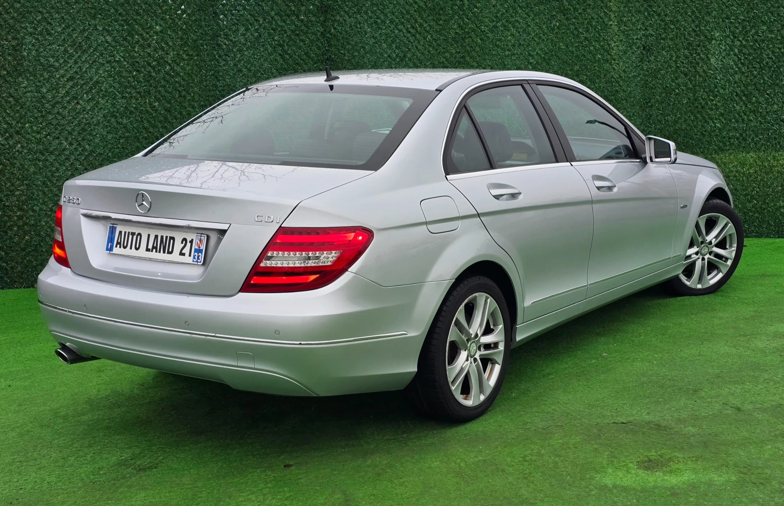 Mercedes-Benz C 250 250BlueEficiency* 204ск* AVANTGARDE - изображение 5