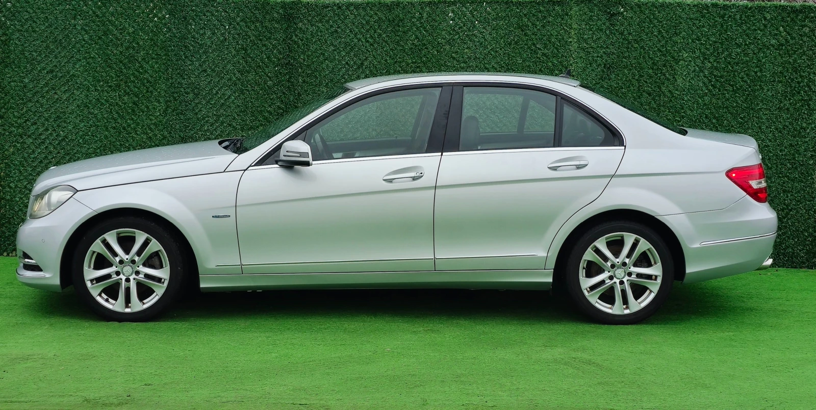 Mercedes-Benz C 250 250BlueEficiency* 204ск* AVANTGARDE - изображение 6