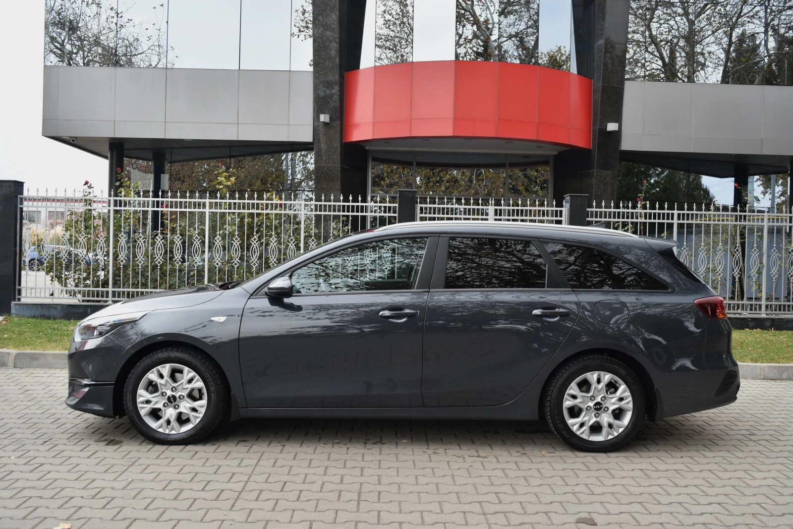 Kia Ceed Sportswagon 1.5 T-GDi DynamicLine - изображение 3