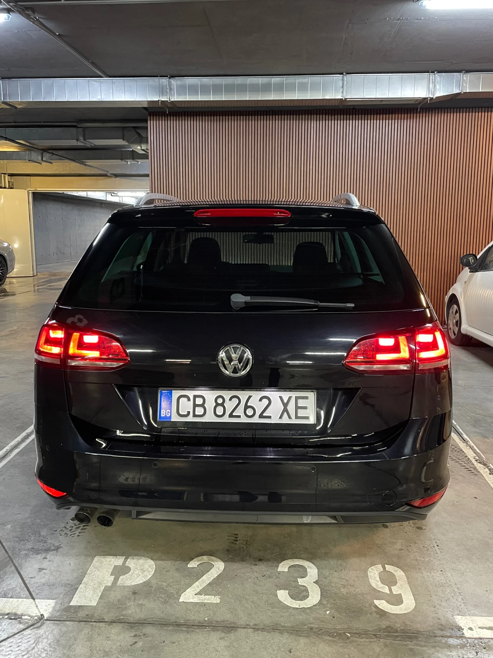 VW Golf 2.0 TDI* Highline* DSG* New Tyres - изображение 6