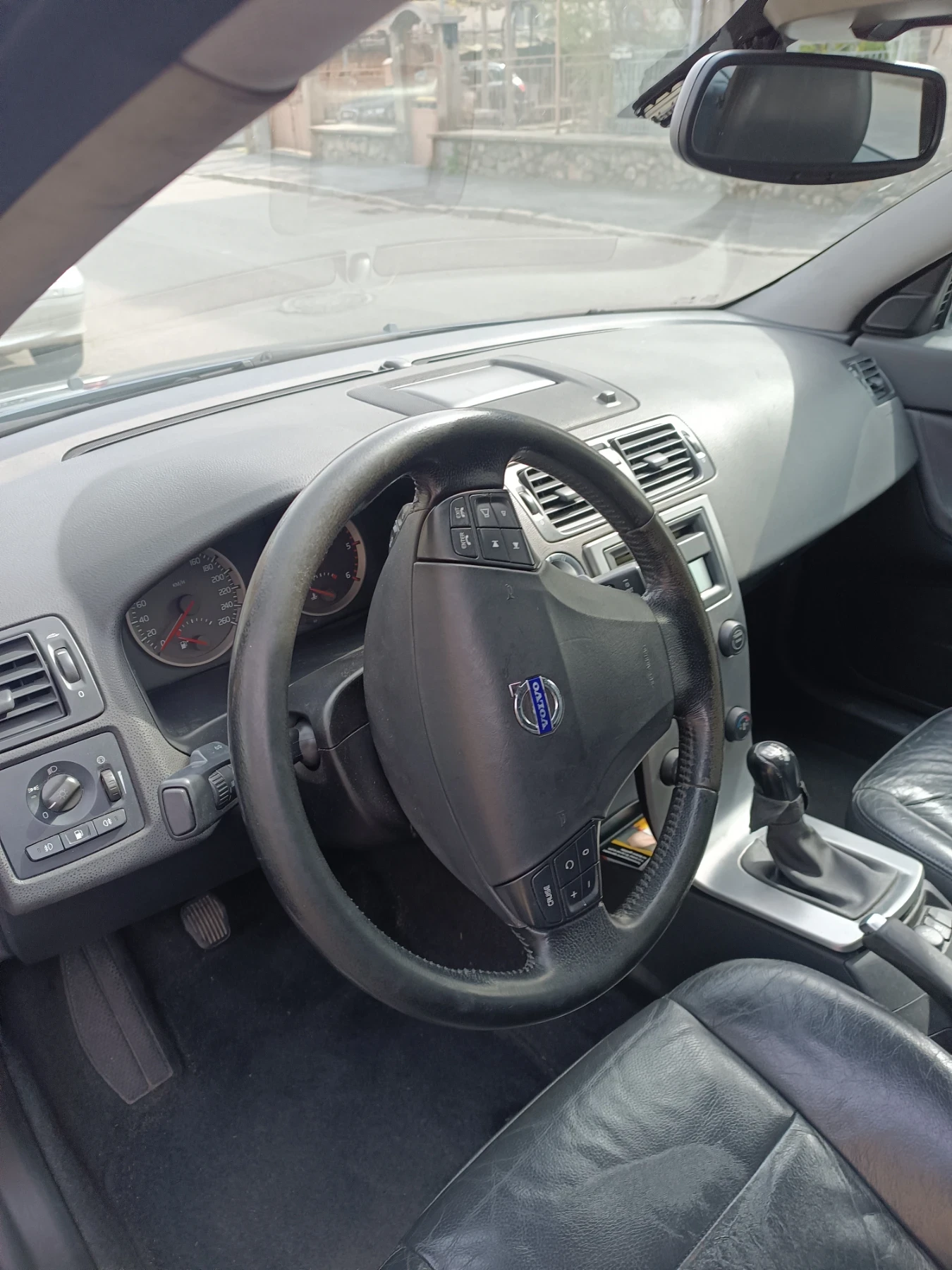 Volvo V50 2.0 - изображение 9