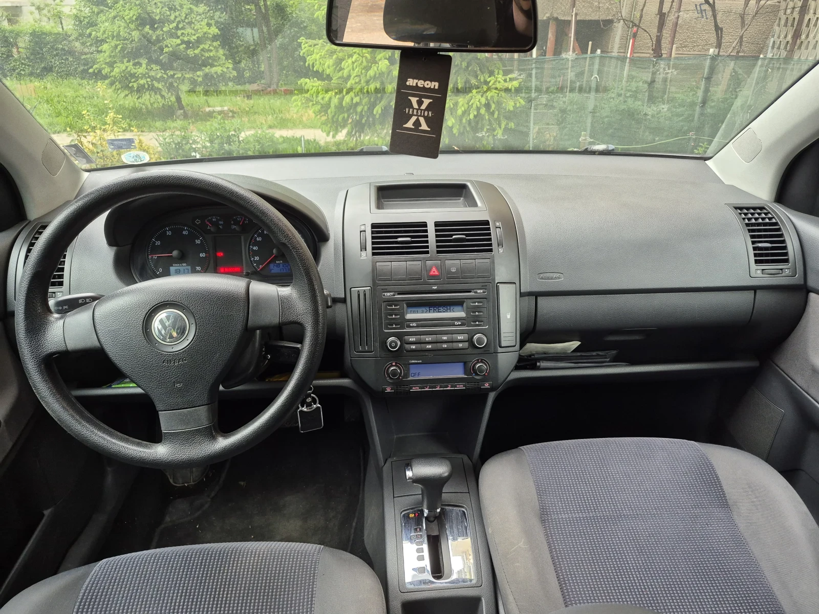 VW Polo 1.4 АВТОМАТ ГАЗ - изображение 5