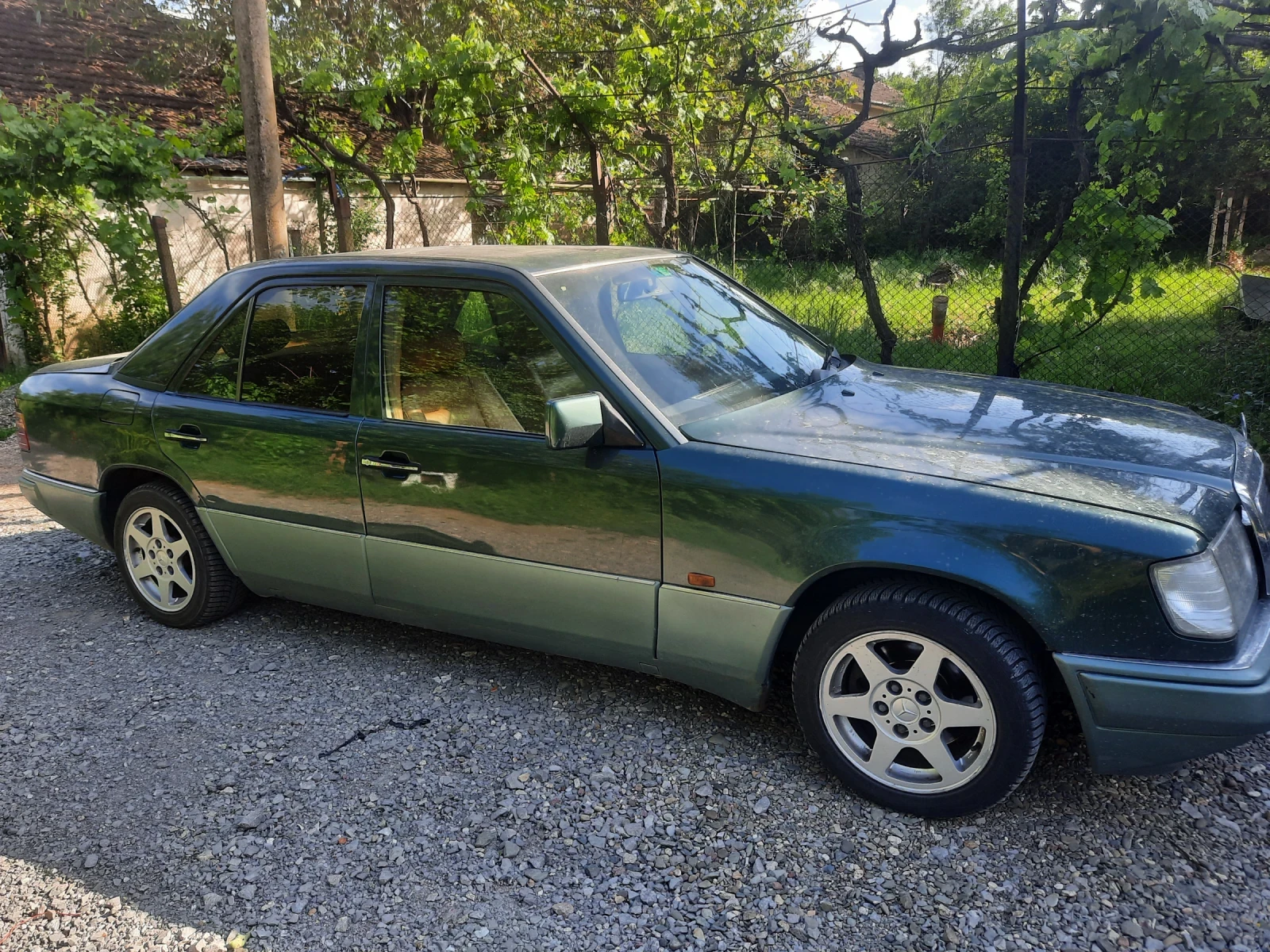Mercedes-Benz 124  - изображение 3