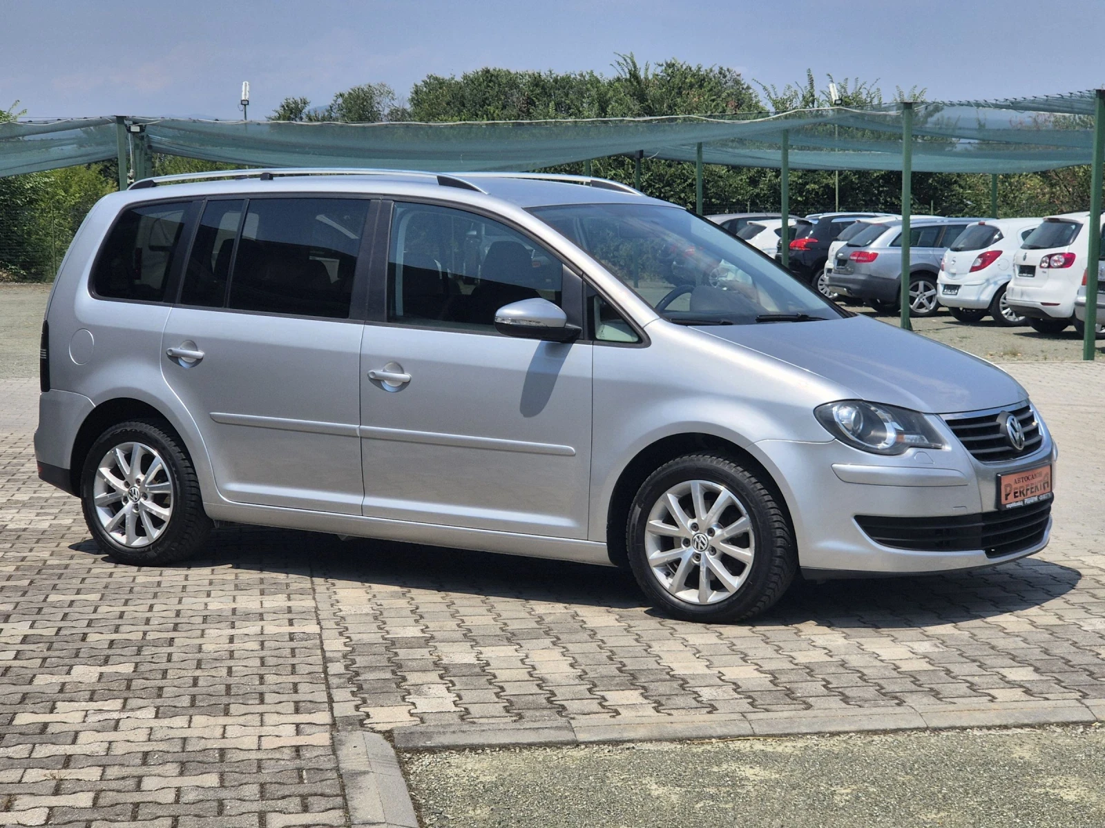 VW Touran 1.9TDI 105к.с - изображение 6