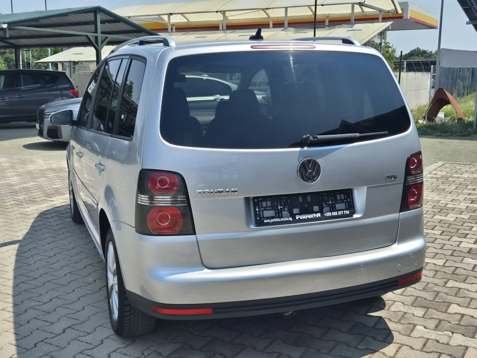VW Touran 1.9TDI 105к.с - изображение 9