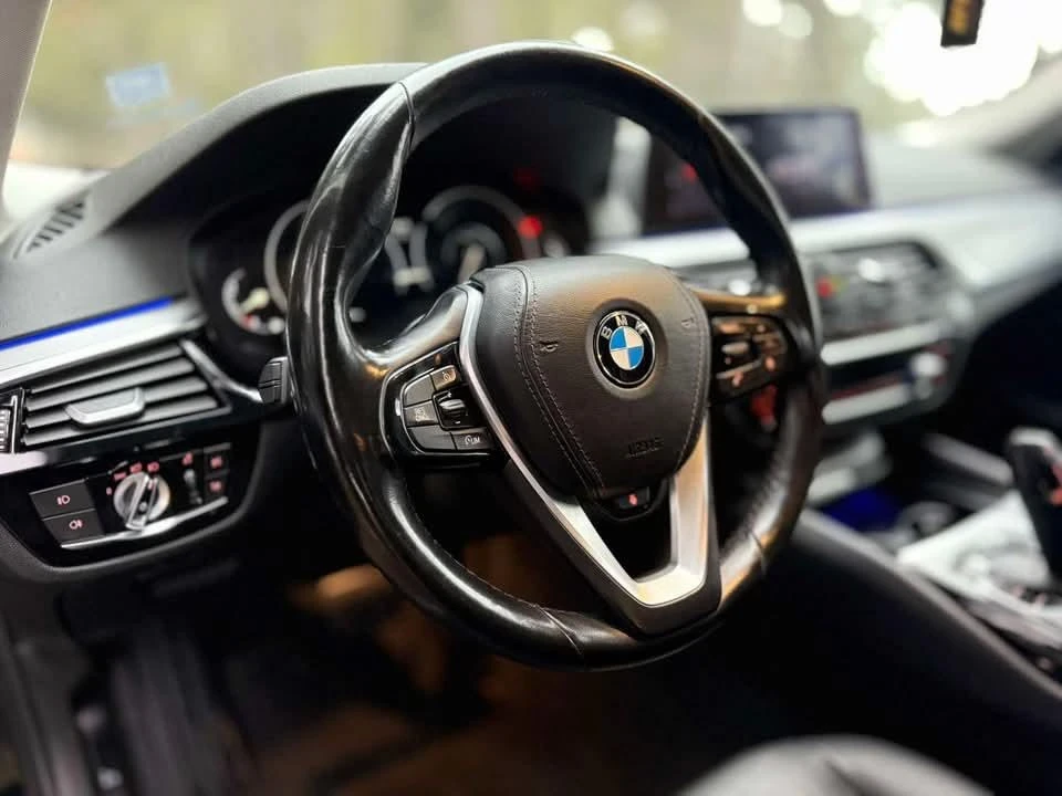 BMW 530E  - изображение 2