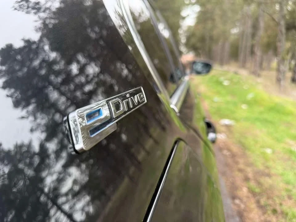 BMW 530E  - изображение 9